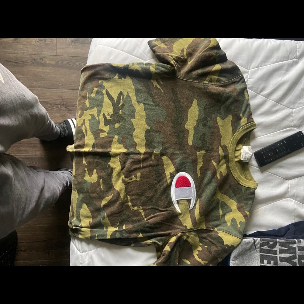 CAMO CHAMPION TEE